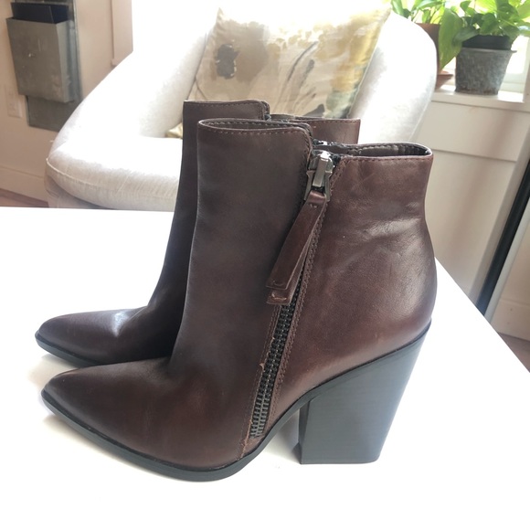 Naturalizer Rooney brown leather pointed toe ankle booties | Sz 9 - Picture 2 of 11